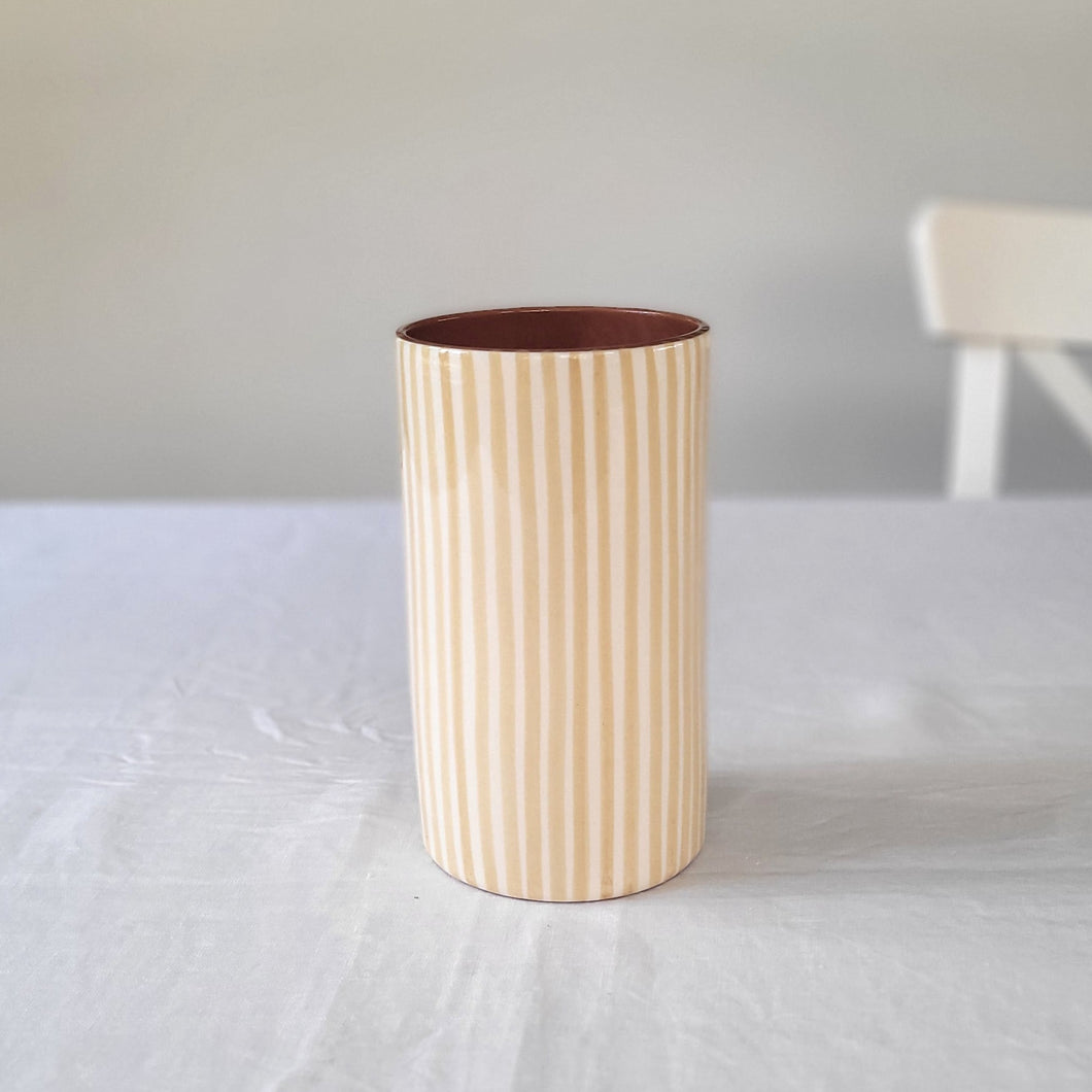 Straight vase striped beige