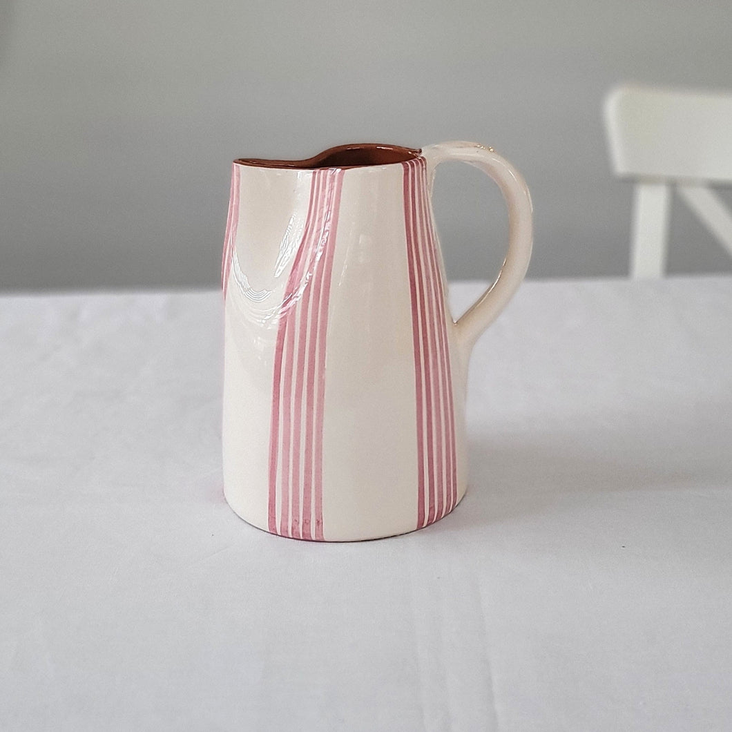 Pitcher 1 l grouped striped pink