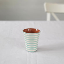 Lade das Bild in den Galerie-Viewer, Espressobecher geringelt mint
