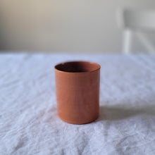 Lade das Bild in den Galerie-Viewer, Kaffeebecher uni rost
