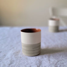 Lade das Bild in den Galerie-Viewer, Kaffeebecher halb sage
