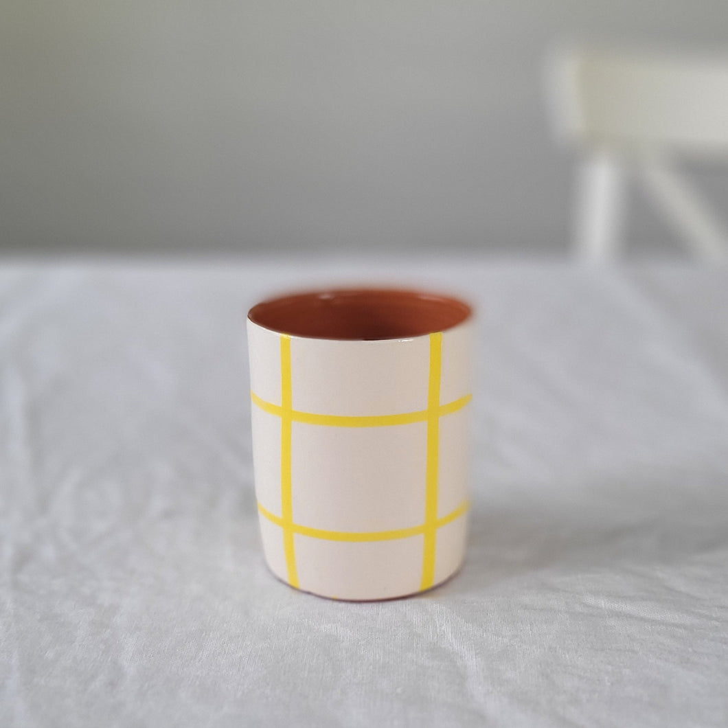 Kaffeebecher kariert zitrone