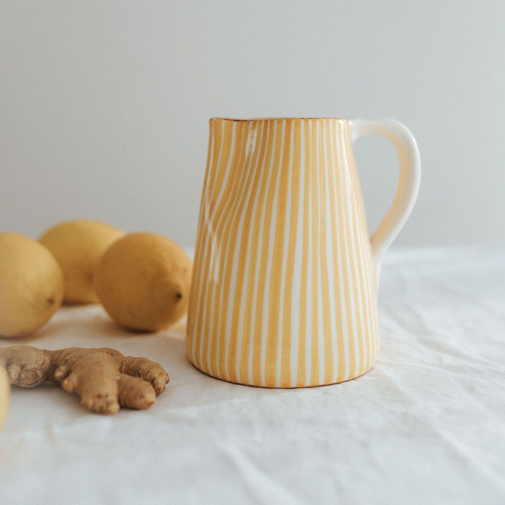 Jug 1 l striped yellow