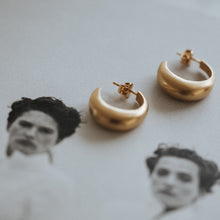Lade das Bild in den Galerie-Viewer, Mina Earrings
