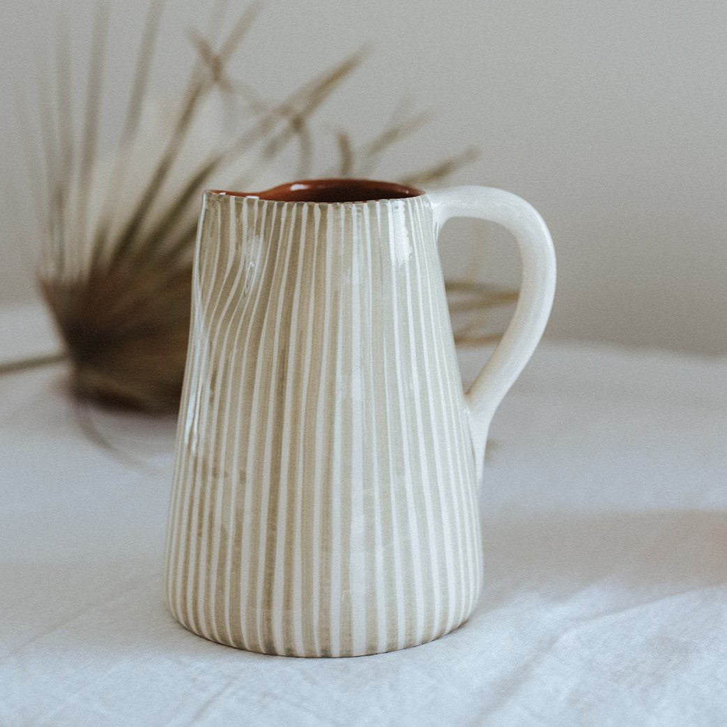 Pitcher 1 l striped sage