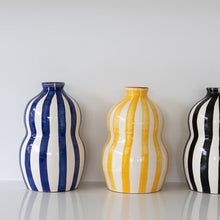 Lade das Bild in den Galerie-Viewer, Gourd Vase blau
