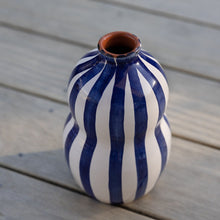 Load image into Gallery viewer, Gourd vase blue
