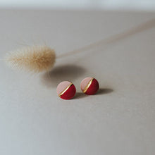 Lade das Bild in den Galerie-Viewer, Keramik-Ohrringe mini blush rot gold
