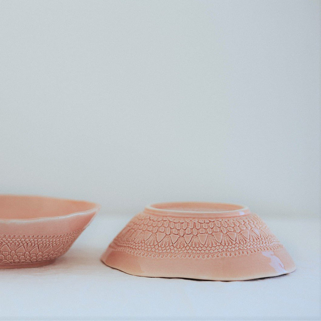 Assiette à pâtes corail 